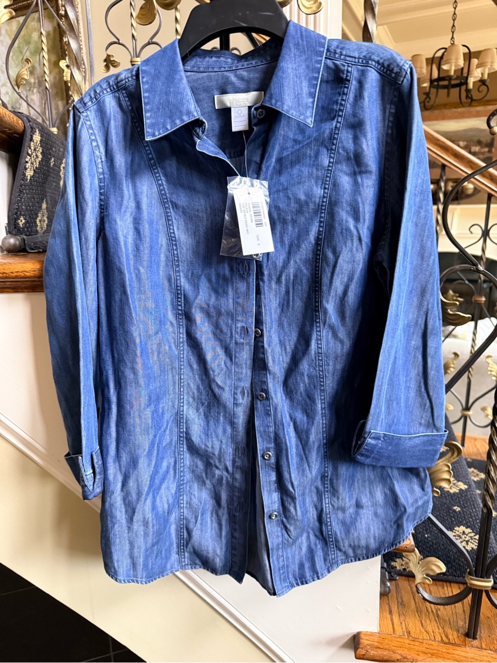 Chico’s NWT Tencel Denim Felicia top. 3/4 Sleeves. Indigo. Size 0